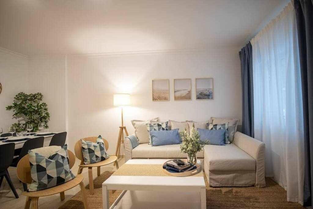 Modern 3Br Apt W/ Lg Terrace, Bbq, Ac & Parking Tavira Exterior photo