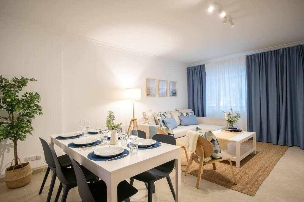 Modern 3Br Apt W/ Lg Terrace, Bbq, Ac & Parking Tavira Exterior photo