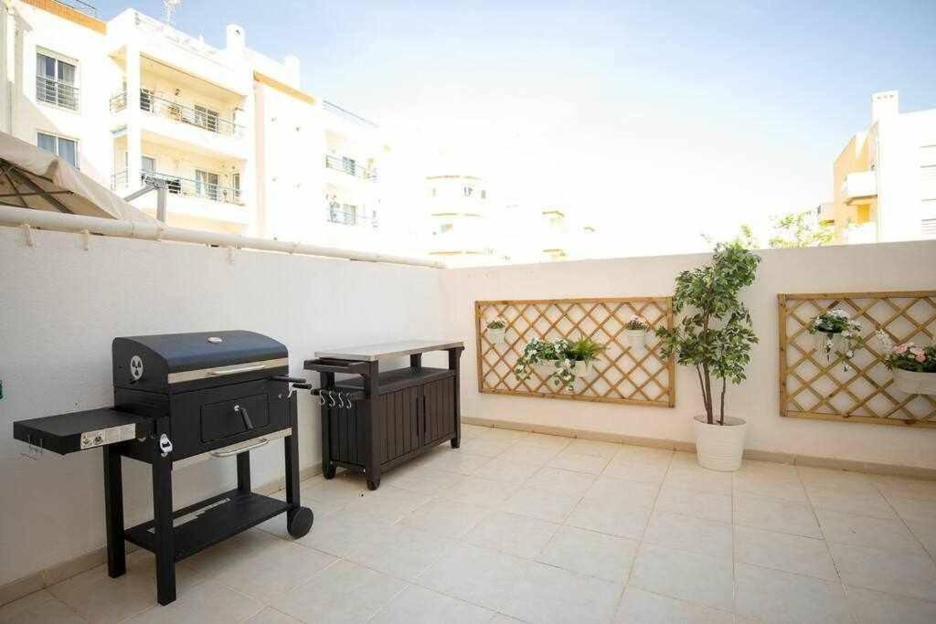 Modern 3Br Apt W/ Lg Terrace, Bbq, Ac & Parking Tavira Exterior photo