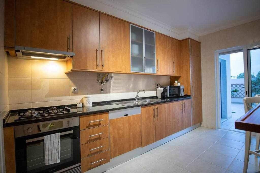 Modern 3Br Apt W/ Lg Terrace, Bbq, Ac & Parking Tavira Exterior photo
